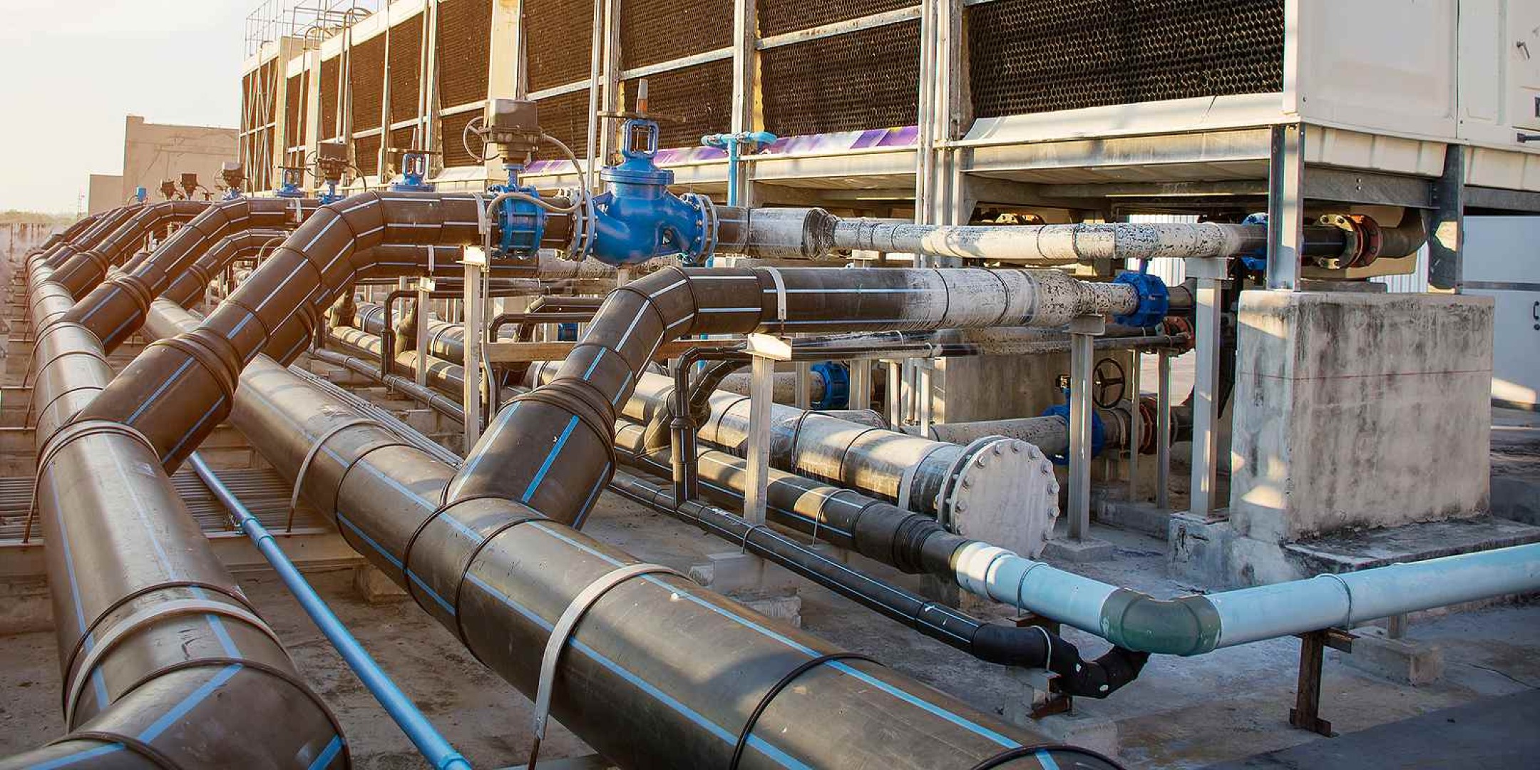 Thermal energy from cooling water